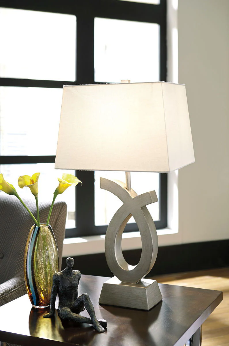 Amayeta  - Poly Table Lamp