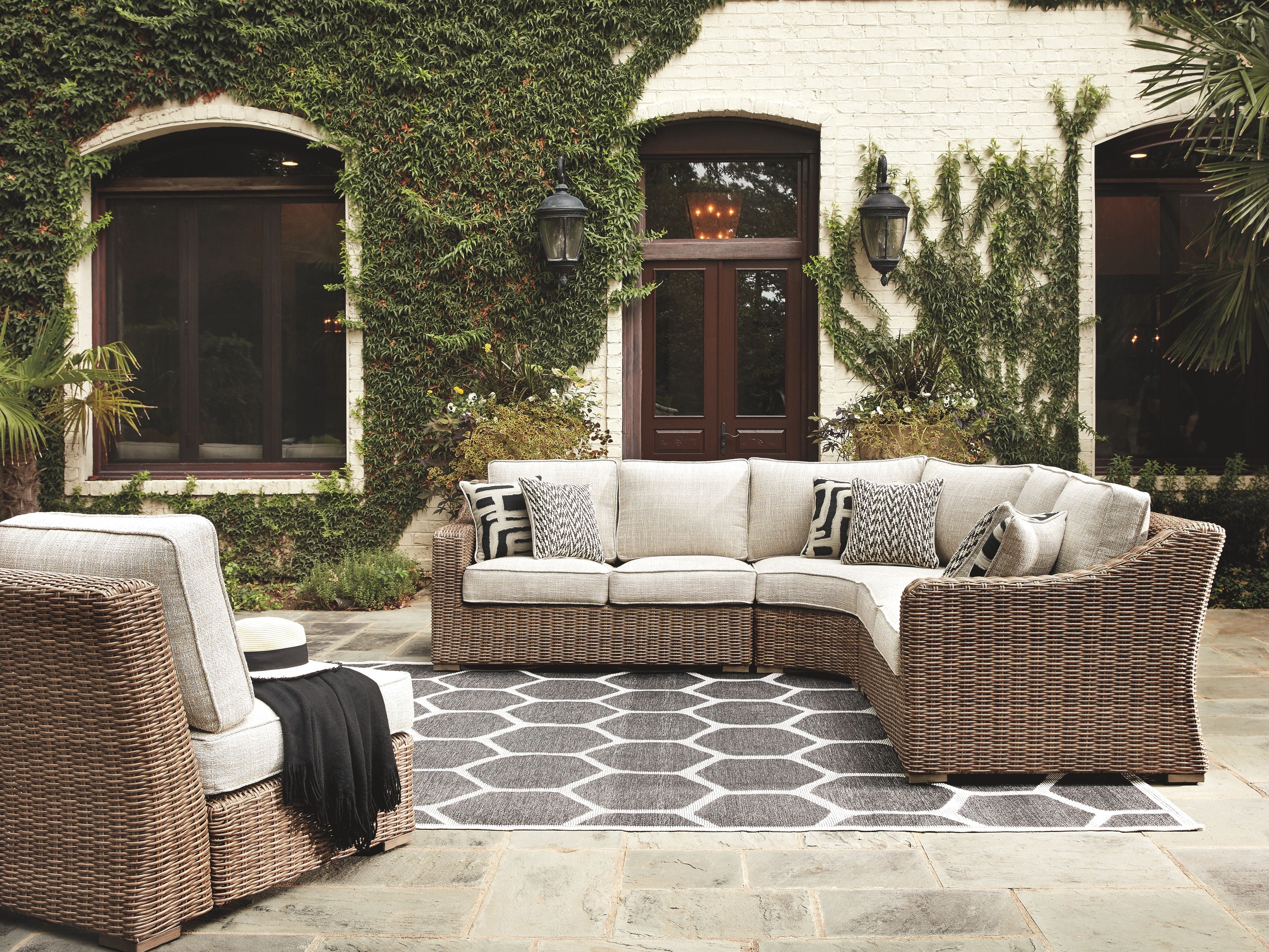 Beachcroft - Sectional Lounge Set - Image 7