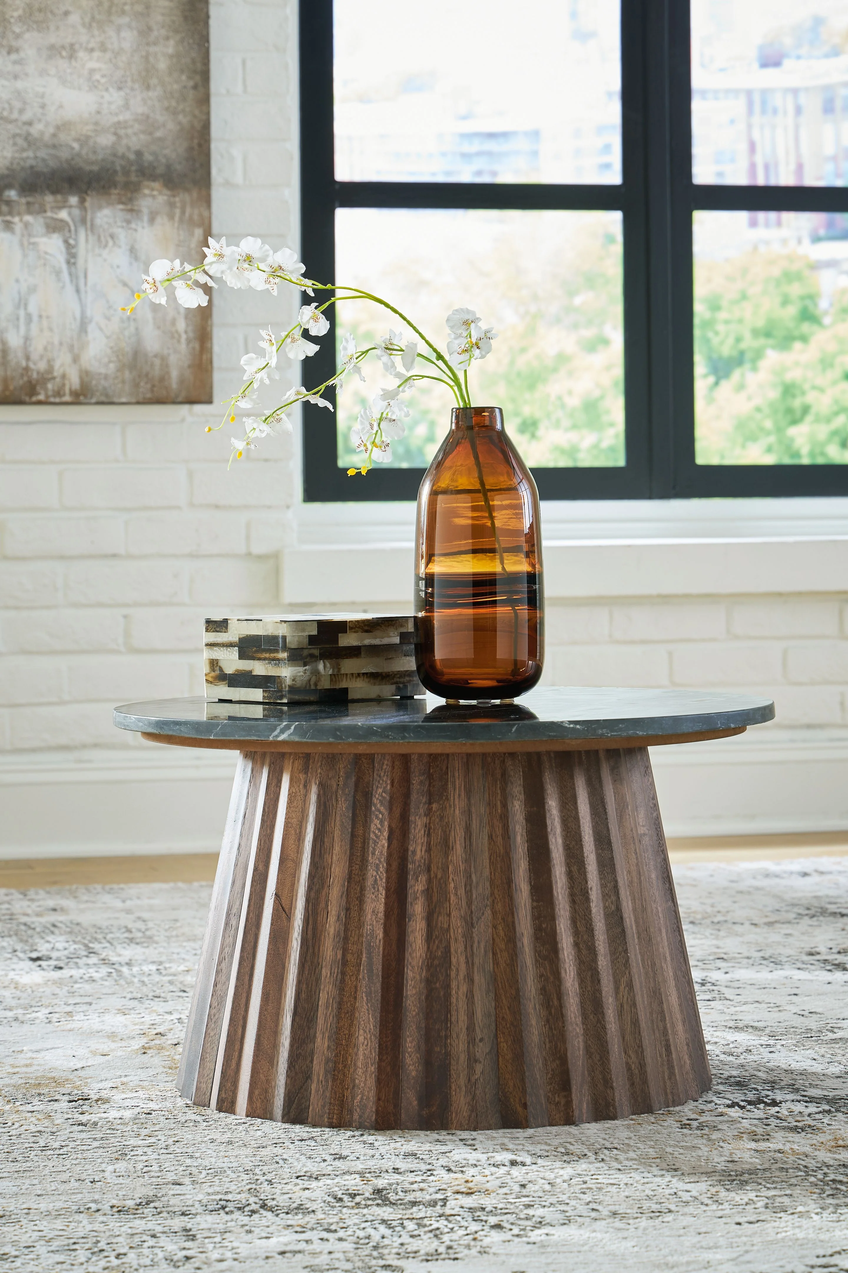 Ceilby - Accent Cocktail Table - Black / Brown - Image 3