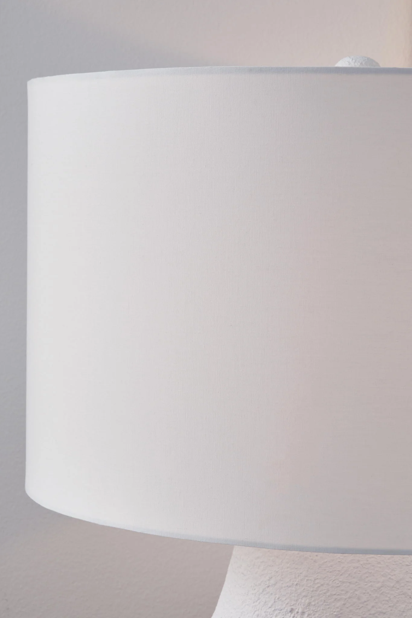 Dashland - Metal Table Lamp - White / Navy - Image 2