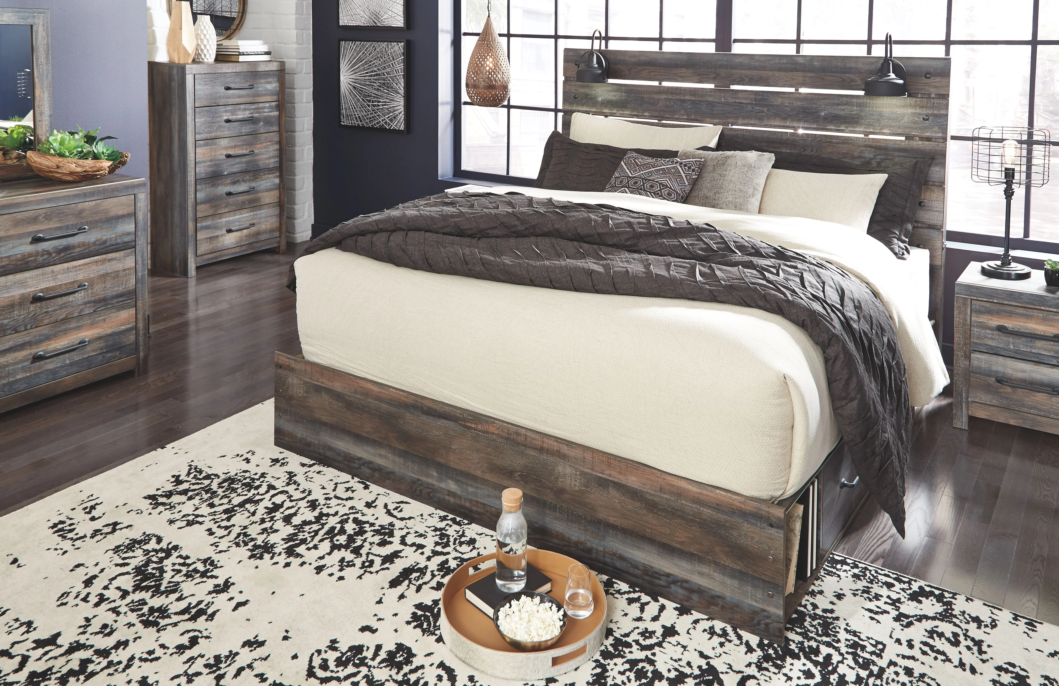 Drystan - Panel Bedroom Set - Image 15