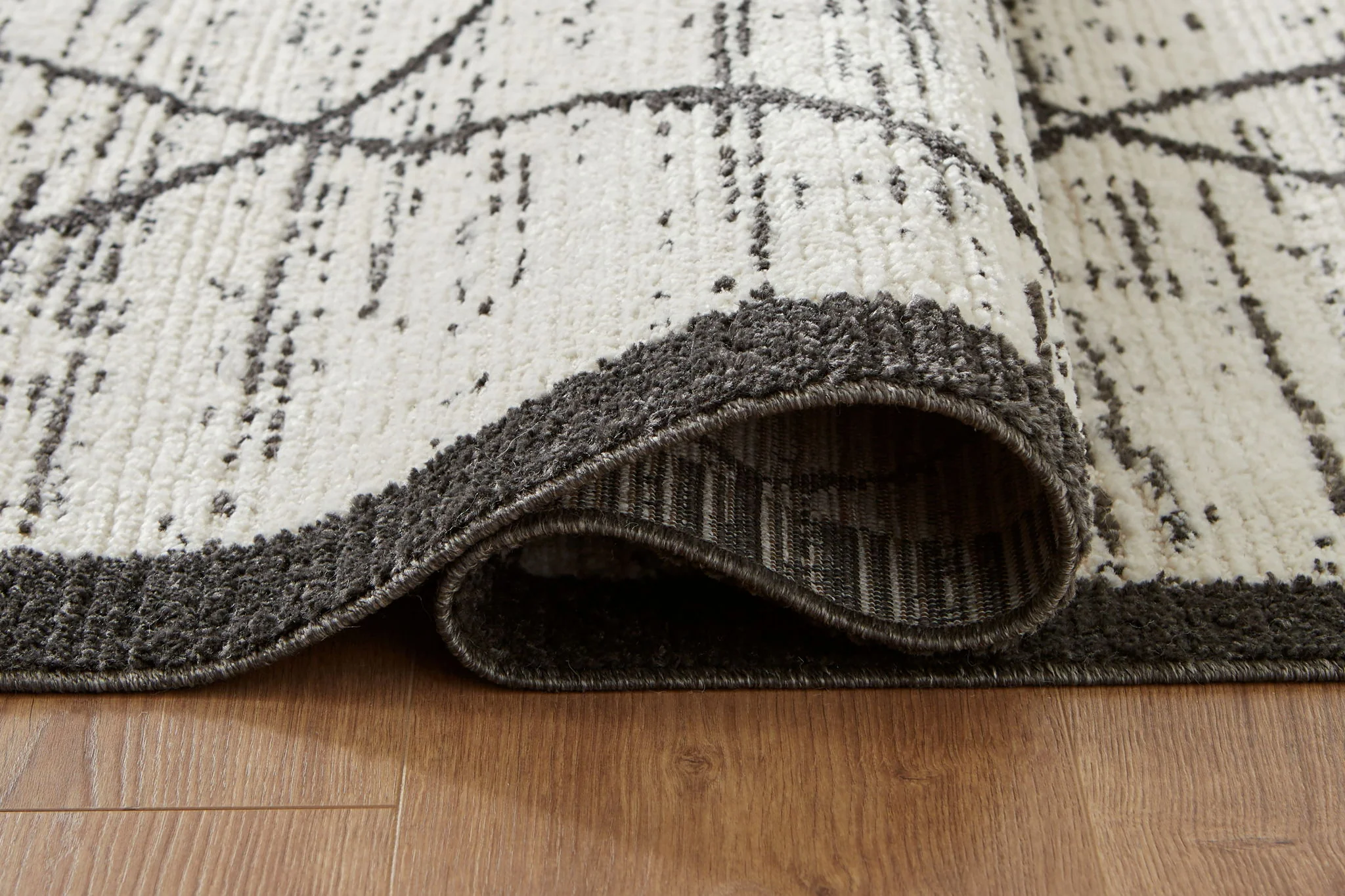 Fenriston - Rug - Image 5