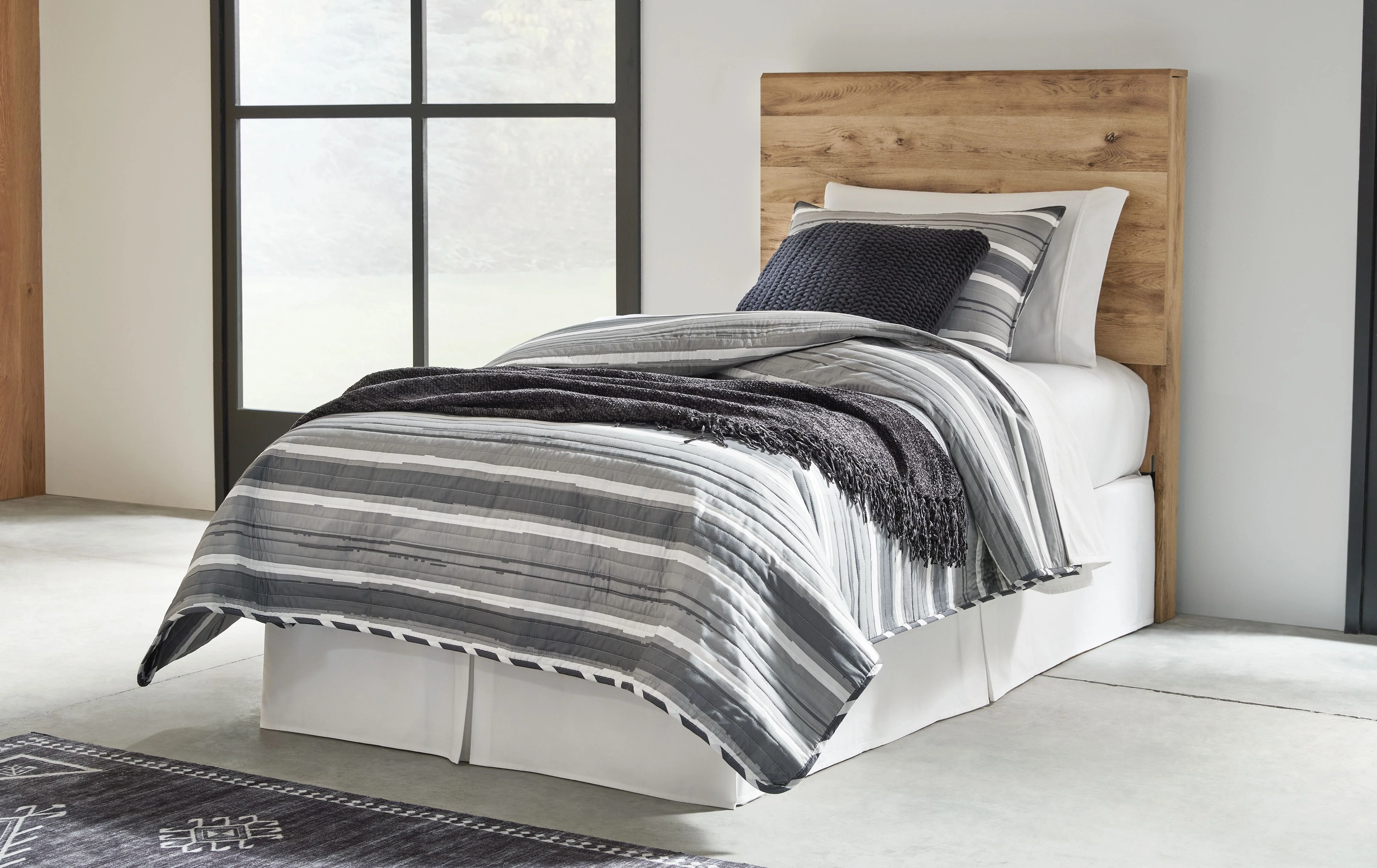 Hyanna - Panel Headboard - Image 4