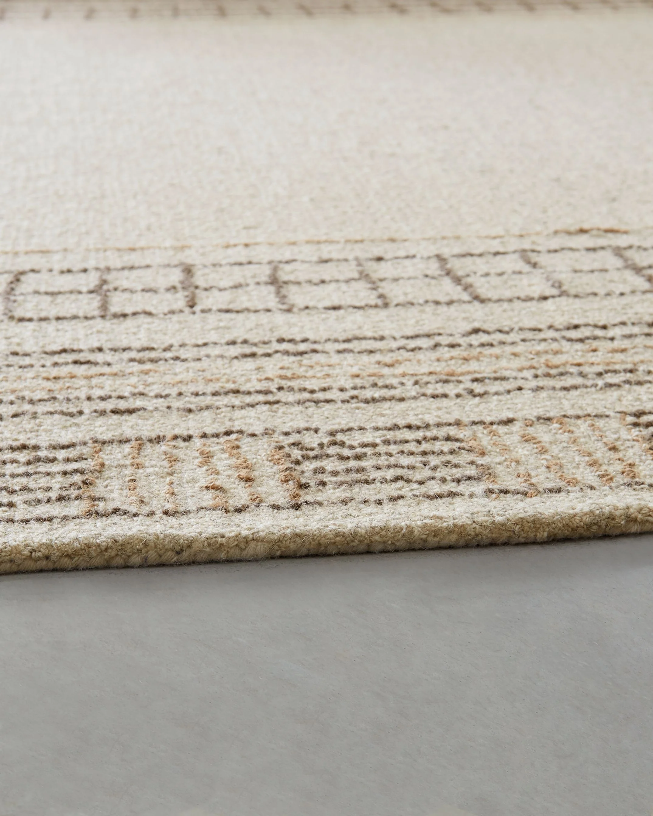 Idaman - Rug - Image 4