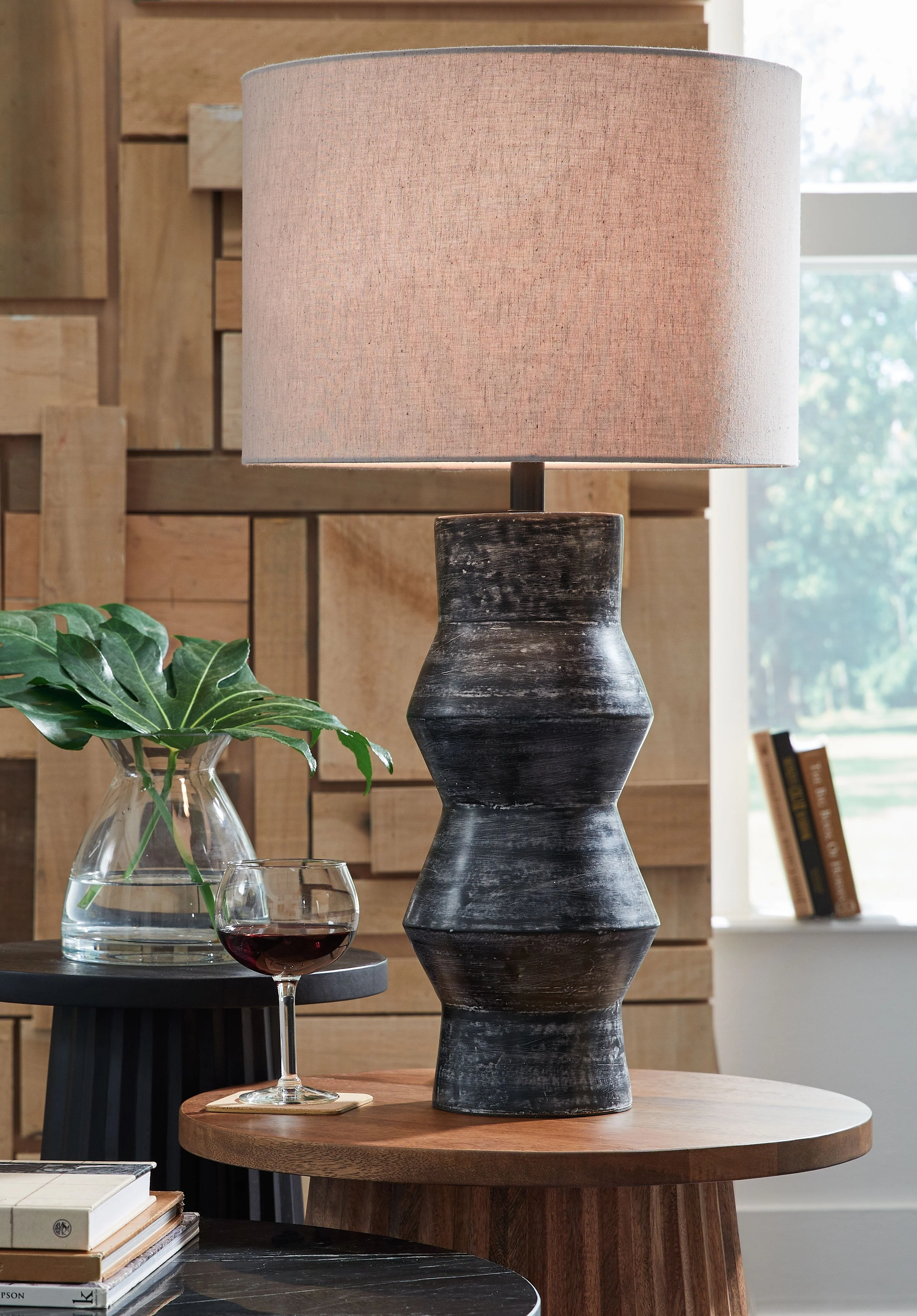 Kerbert - Terracotta Table Lamp - Distressed Black - Image 2