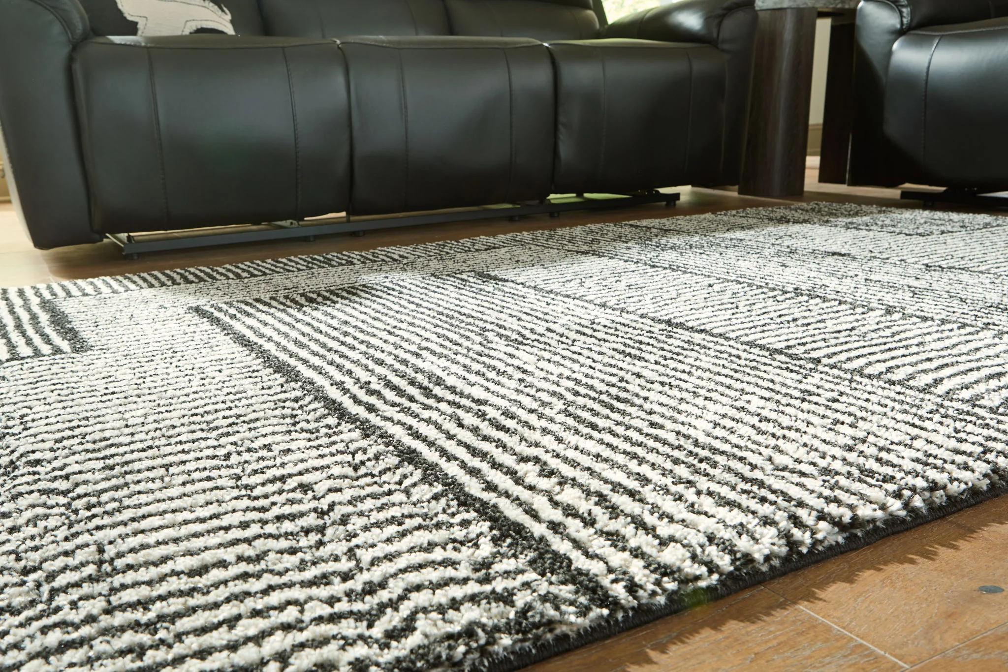 Kurtmen - Rug - Image 3
