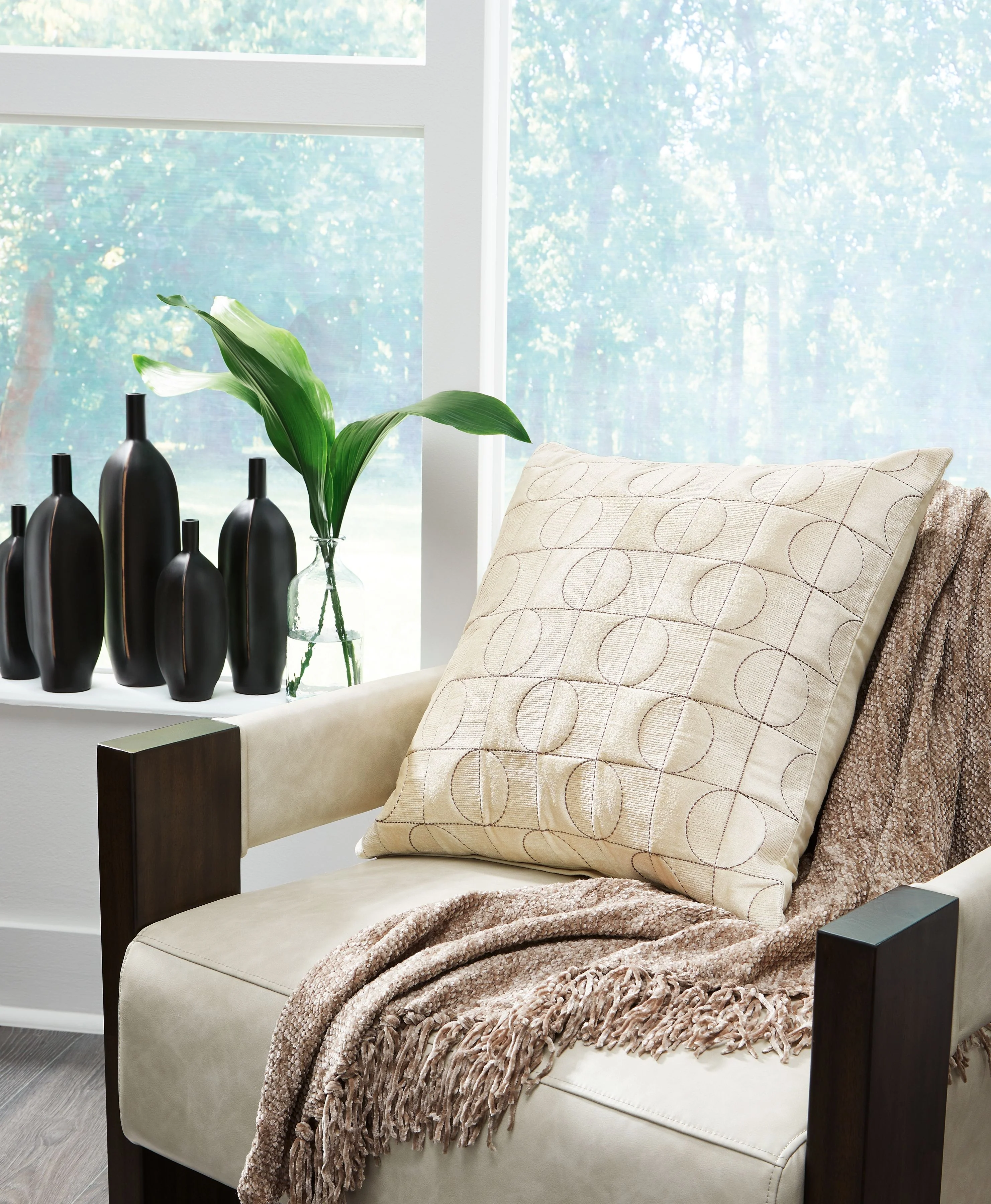 Kydner - Pillow - Image 6