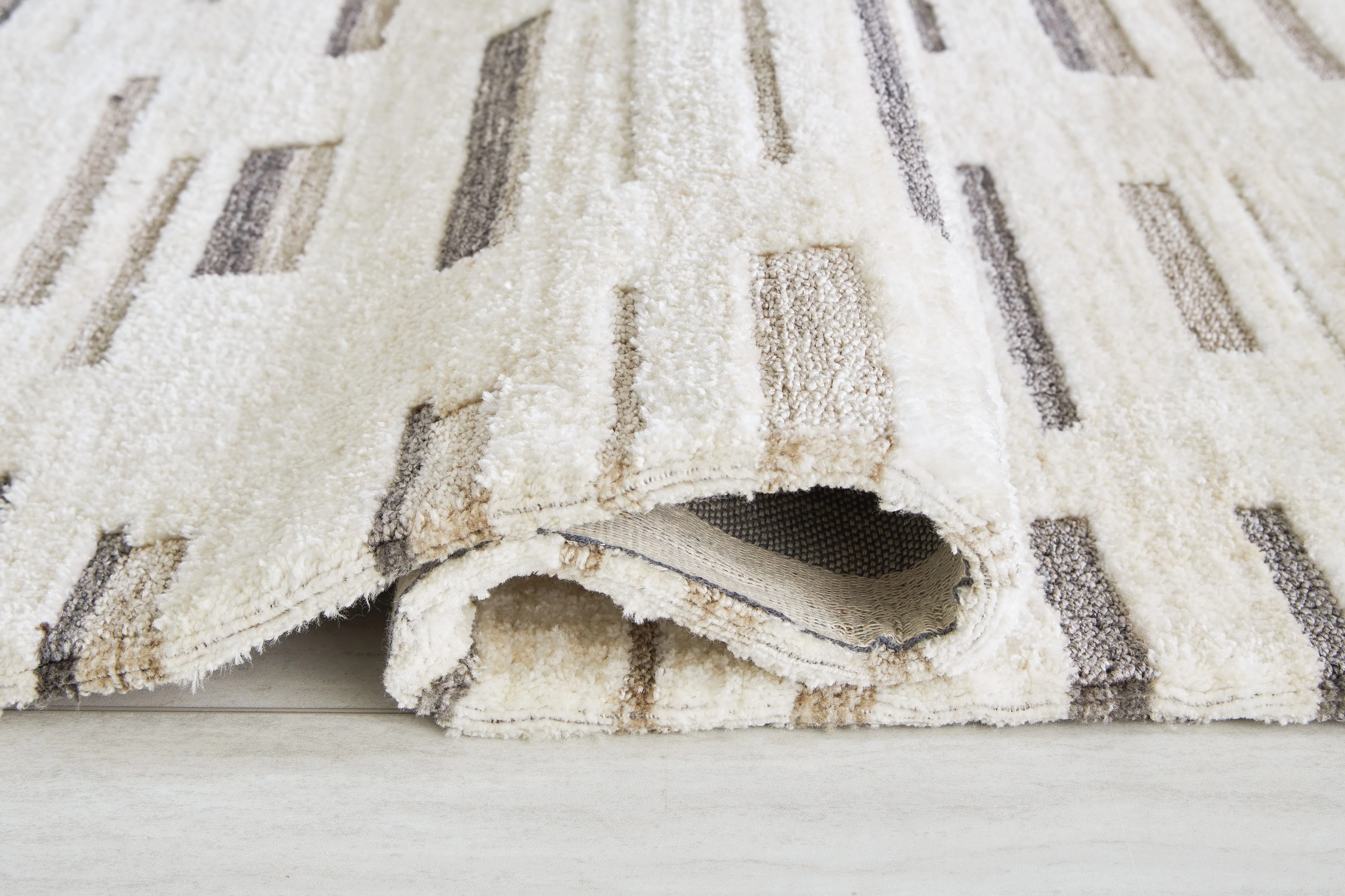 Leesdale - Rug - Image 4
