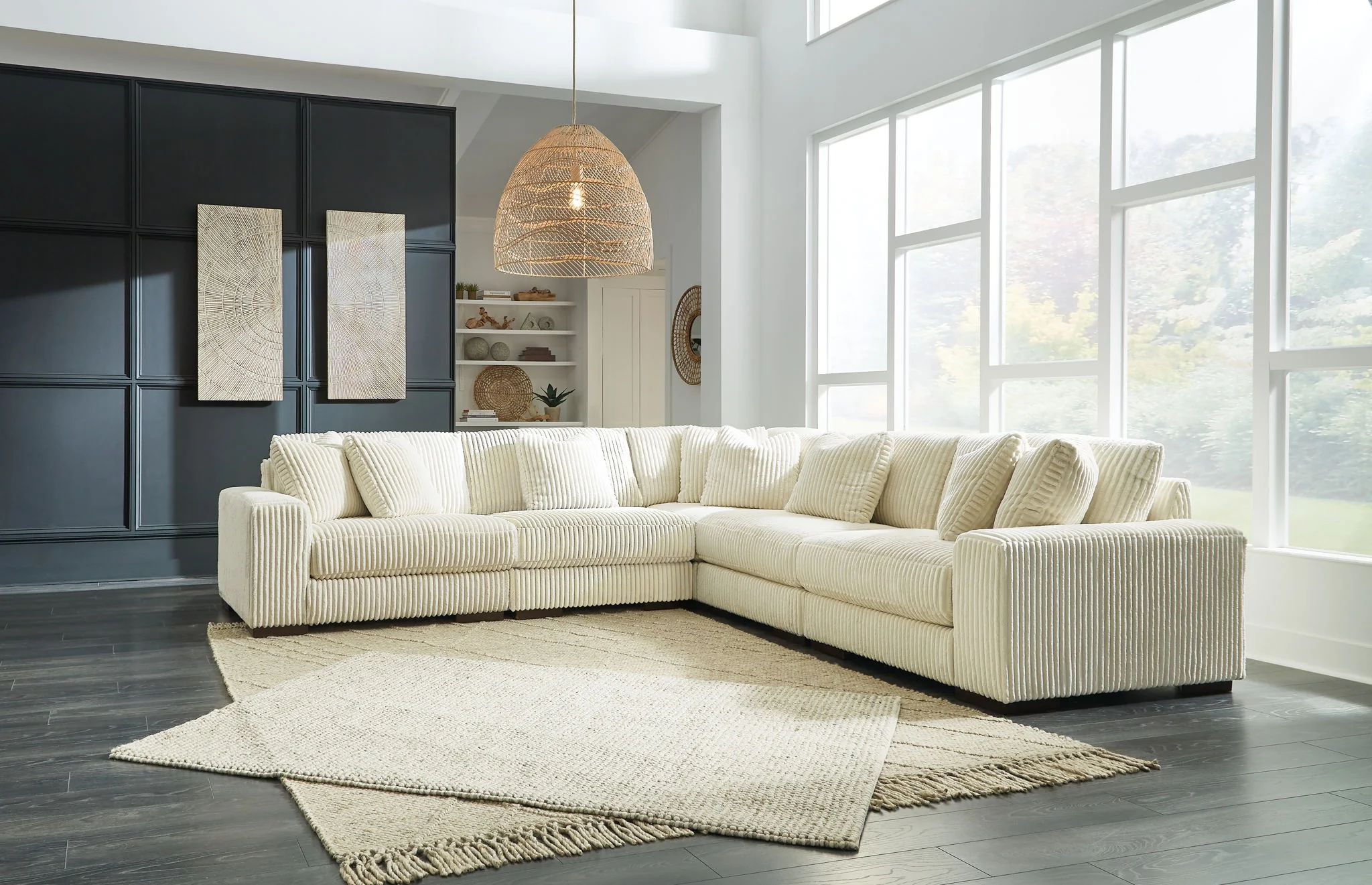 Lindyn - Sectional - Image 2