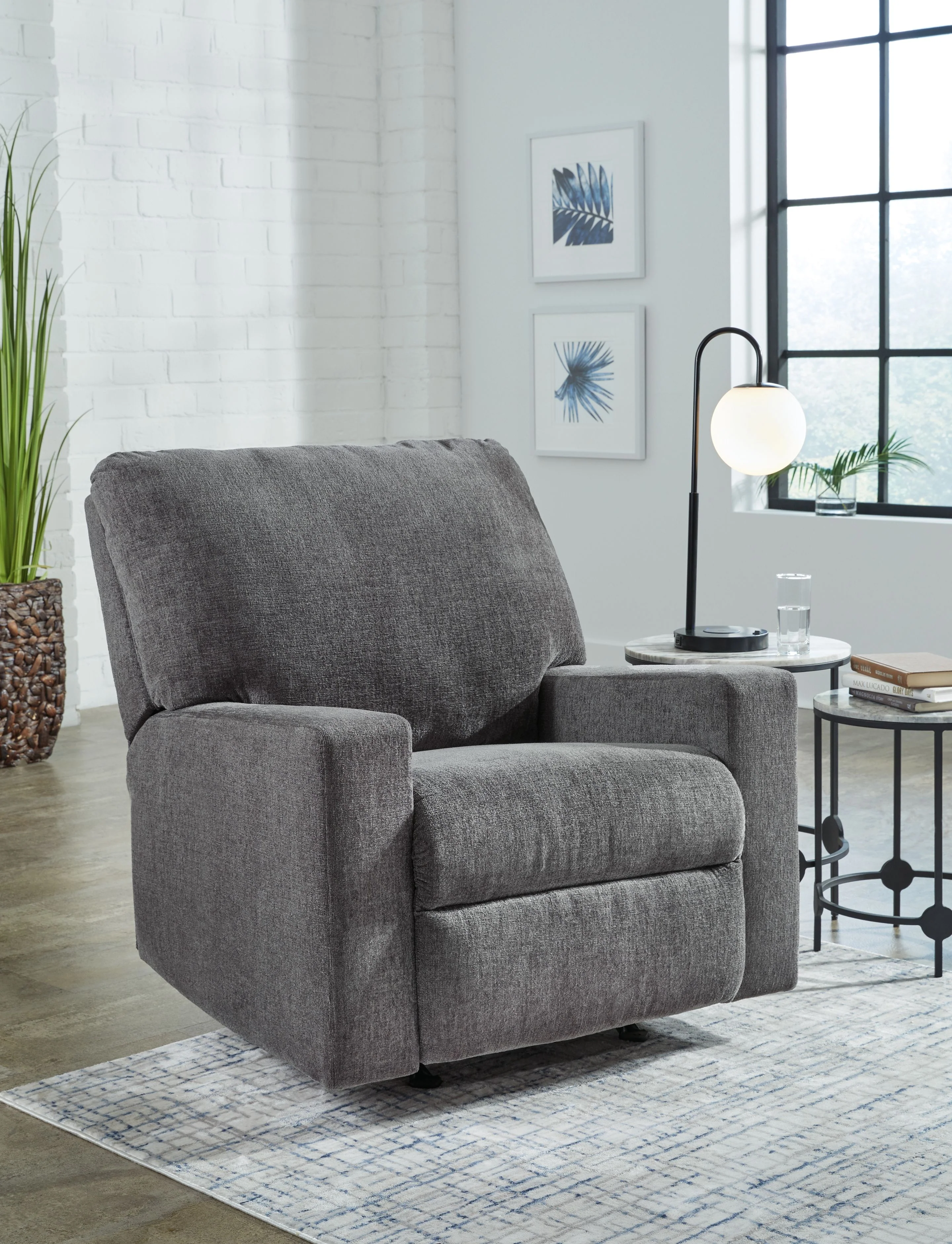 Rannis - Rocker Recliner - Image 4