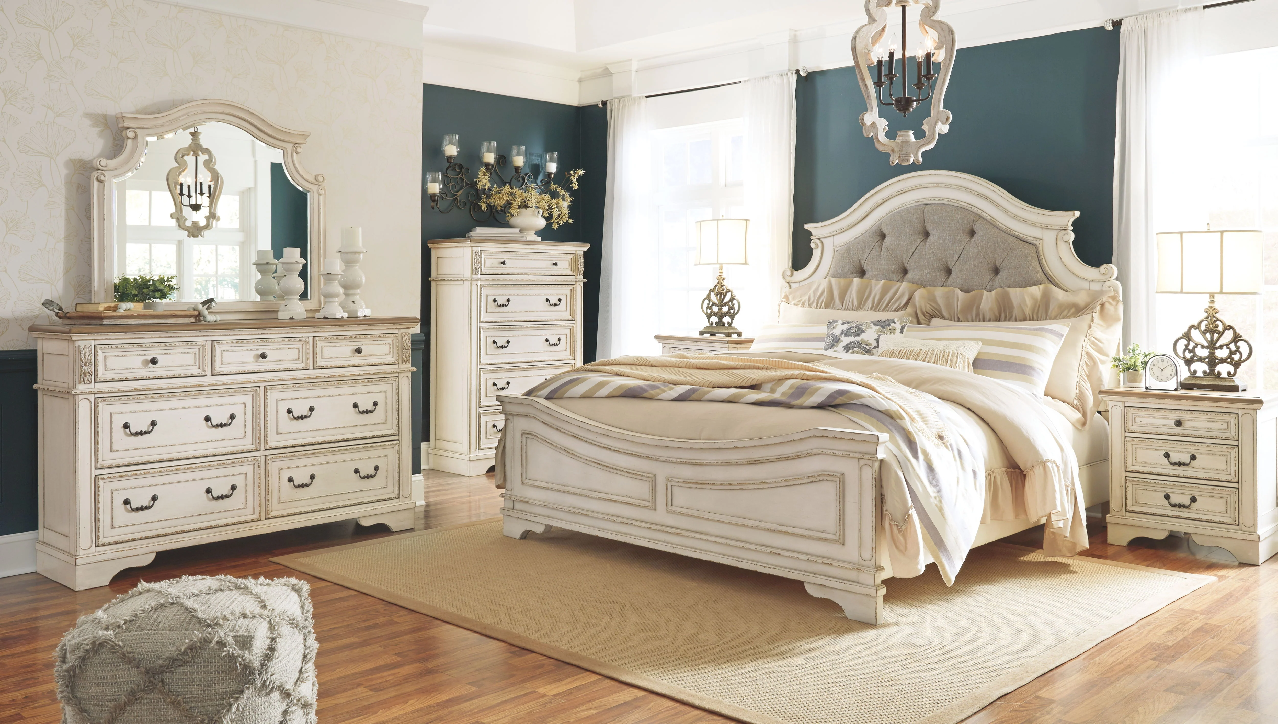 Realyn - Upholstered Panel Bed - Image 2