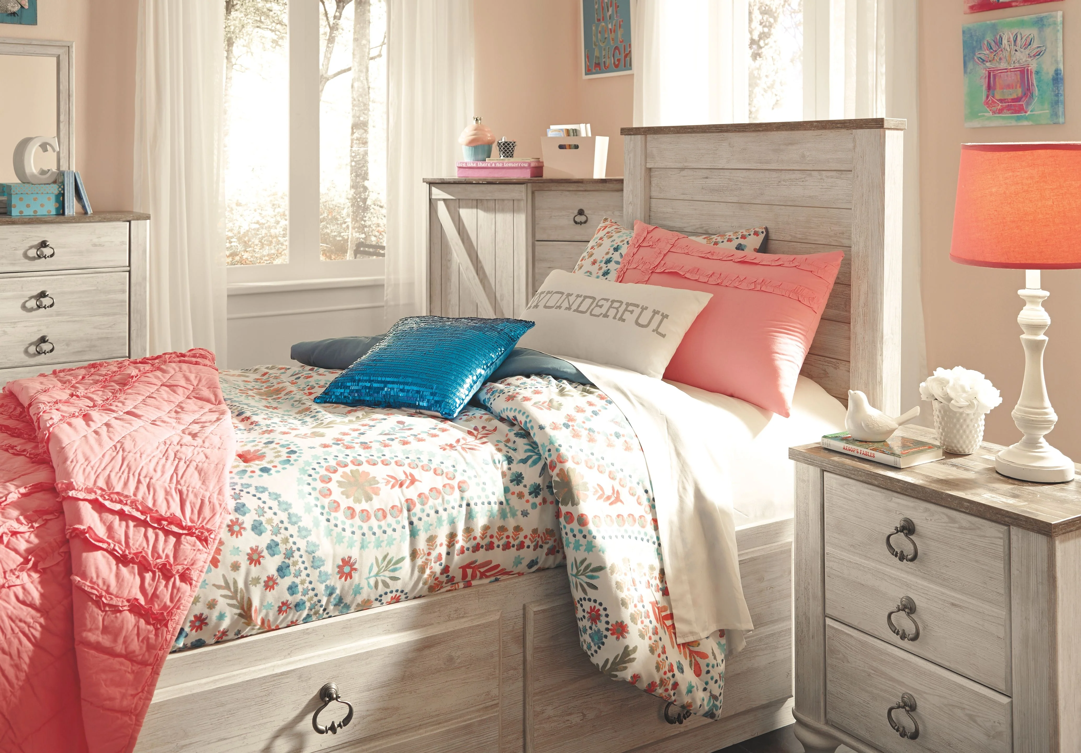Willowton - Panel Bed - Image 12